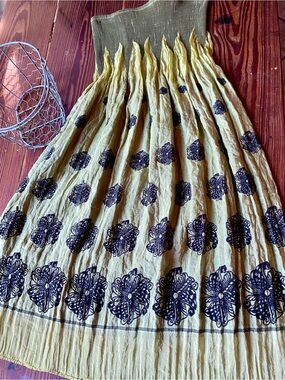 Boho Pleated Olive Green Dress with Black Embroidered Motifs